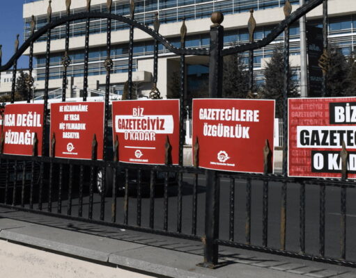 Kutlamıyor, mücadele ediyoruz!