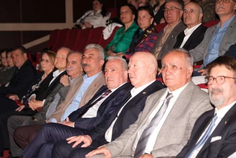 Yılmaz Akkılıç belgeseli prömiyerini yaptı, internette de yayında